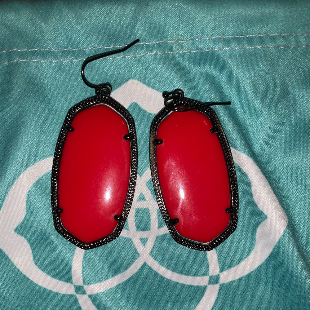 Kendra Scott Danielle Earrings